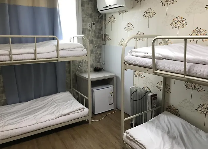 Huga Haus Hostal Seúl