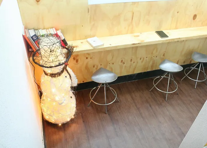 Hostal Huga Haus *
